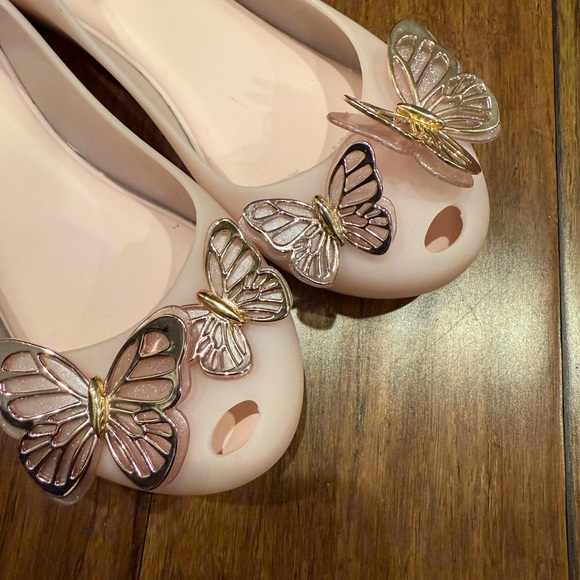 Mel by Melissa’s Butterfly Flats - Picture 7 of 7